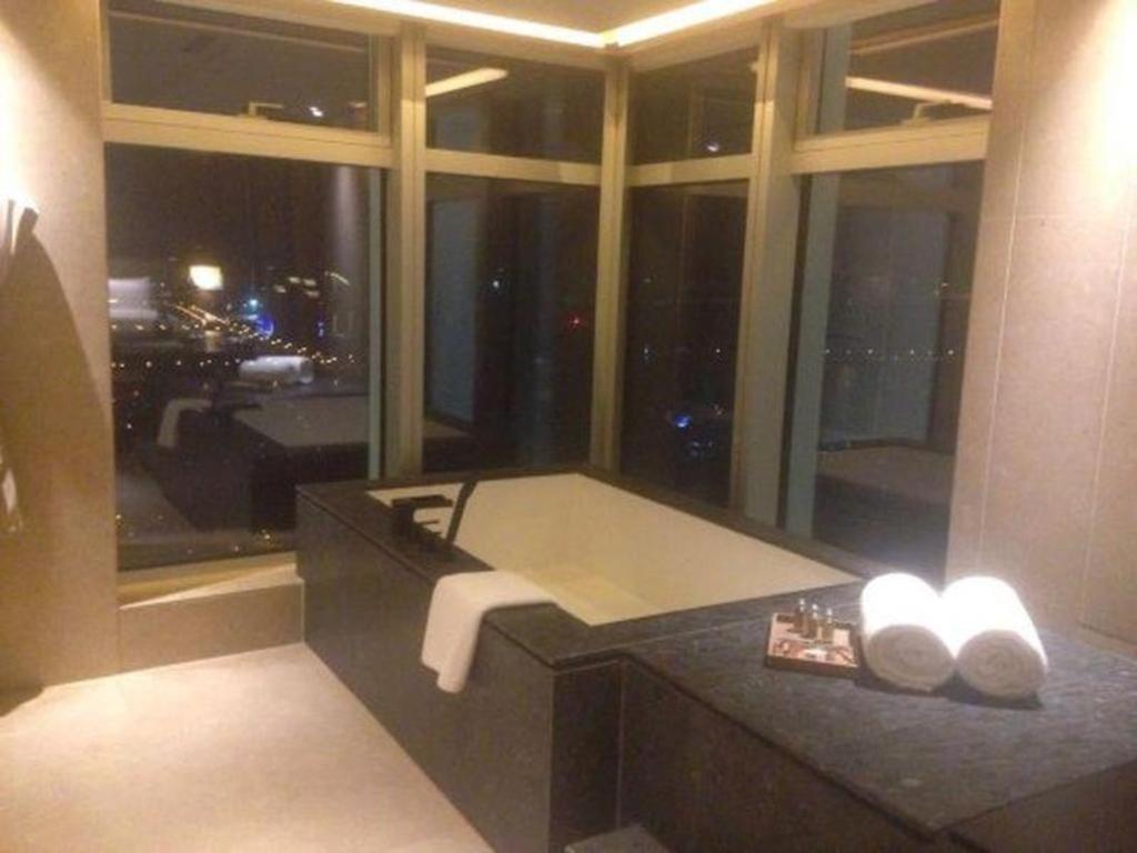 Aoluguya Hotell Harbin Exteriör bild